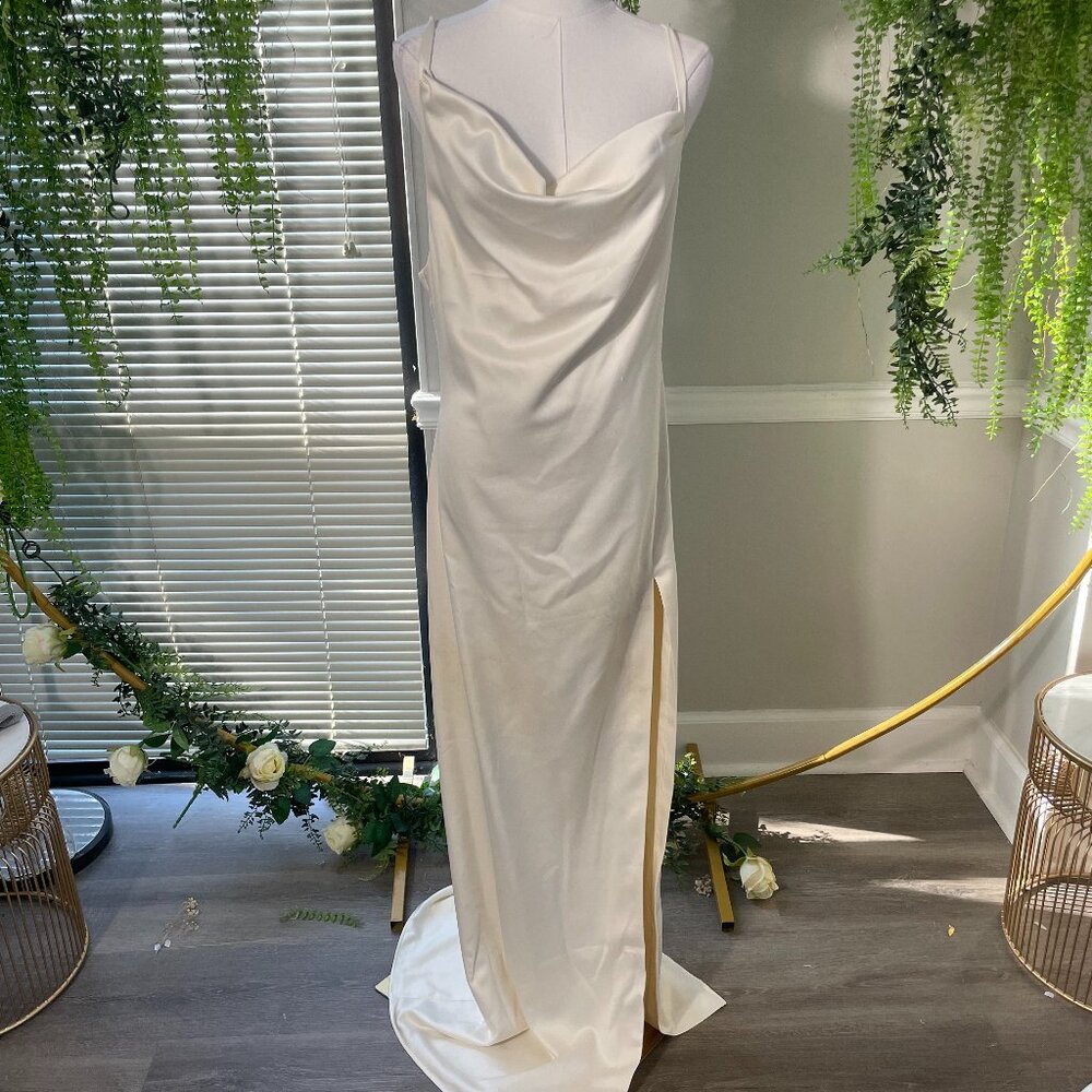 Camila Coelho | Reyna Maxi Dress in Pearl White